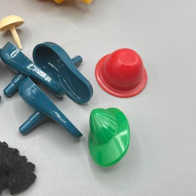 LOT 14: Vintage Oscar the Orange and Mr. Potato Head Playset in Original Box