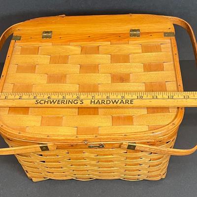 LOT 20: Picnic Basket and Vintage Stag Horn Cutlery Carving Set