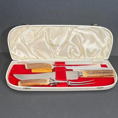 LOT 20: Picnic Basket and Vintage Stag Horn Cutlery Carving Set