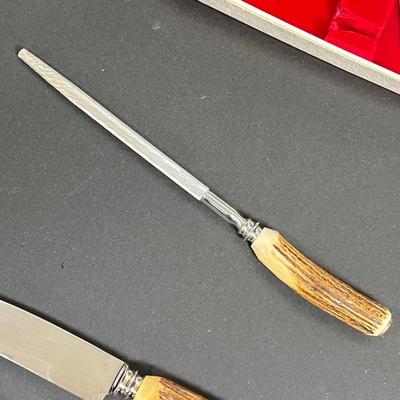 LOT 20: Picnic Basket and Vintage Stag Horn Cutlery Carving Set