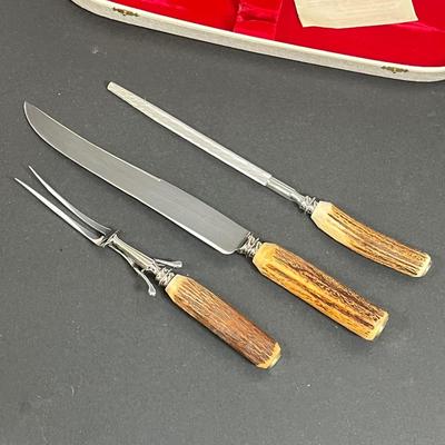 LOT 20: Picnic Basket and Vintage Stag Horn Cutlery Carving Set