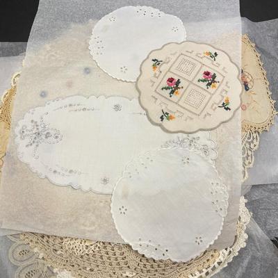 LOT 21: Vintage Doilies and Embroidered Linens