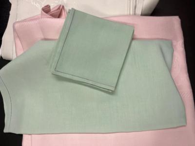 LOT 22: Vintage Embroidered Linens and More - Napkins, Placemats, etc.