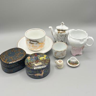 LOT 24: Trinket Dishes and Antique / Vintage Ceramic Souvenirs