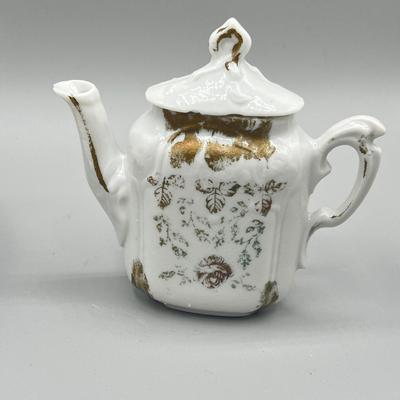 LOT 24: Trinket Dishes and Antique / Vintage Ceramic Souvenirs