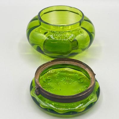 LOT 25: Antique Emerald Green Glass Cream and Sugar Set + Glass Lidded Tinket Dish