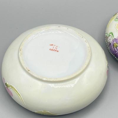 LOT 26: Antique / Vintage Trinket Dishes, Perfume Dauber