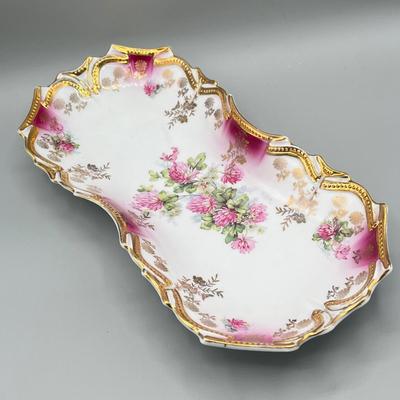 LOT 28: Mixed Ceramics Pieces