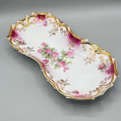 LOT 28: Mixed Ceramics Pieces