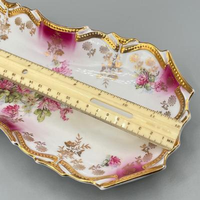 LOT 28: Mixed Ceramics Pieces