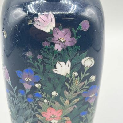 LOT 31: Antique Japanese Meiji Cloisonne Vase