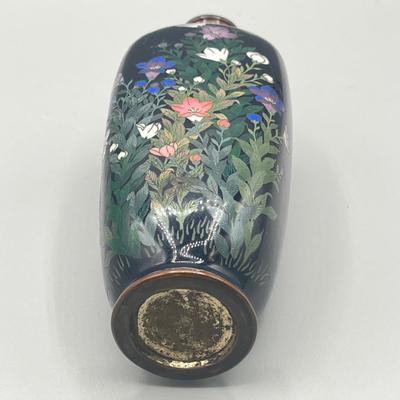 LOT 31: Antique Japanese Meiji Cloisonne Vase