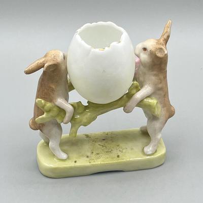 LOT 33: Collection of Vintage / Antique Figurines