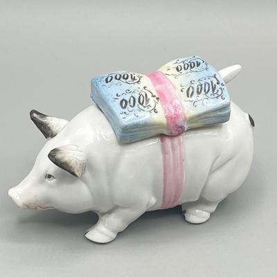 LOT 33: Collection of Vintage / Antique Figurines