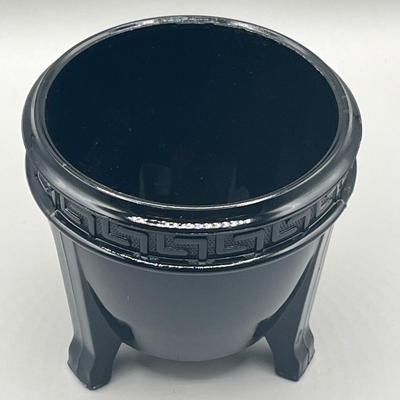 LOT 34: Vintage / Antique Glass Pieces