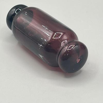 LOT 34: Vintage / Antique Glass Pieces