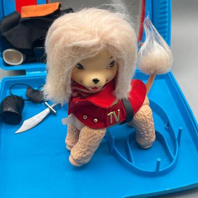 LOT 39: Remco 1966 Vintage TV Jones Poodle Dog Toy w/ Original TV Case and Accessories