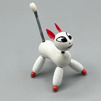 LOT 40: Vintage Cat Figurines - Salt and Pepper Shakers and More