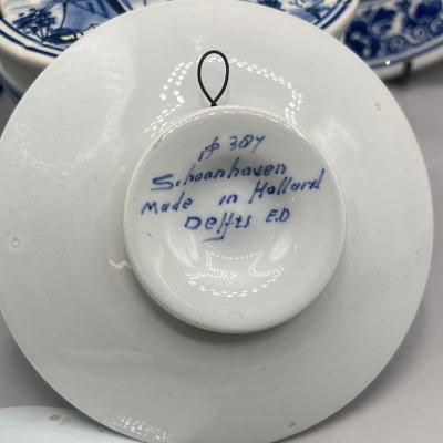 LOT 42: Blue and White Vintage Porcelain Pieces - Delft and More