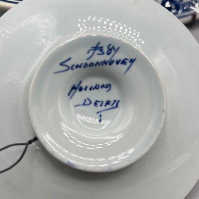 LOT 42: Blue and White Vintage Porcelain Pieces - Delft and More