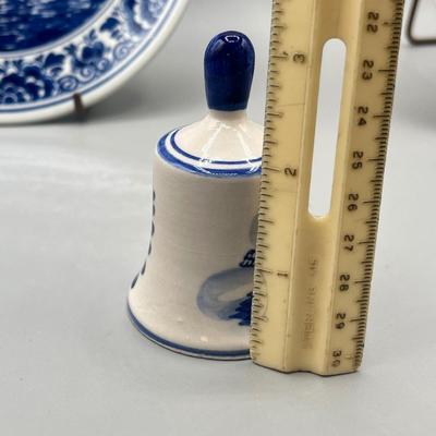 LOT 42: Blue and White Vintage Porcelain Pieces - Delft and More