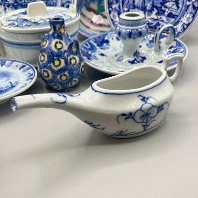 LOT 42: Blue and White Vintage Porcelain Pieces - Delft and More
