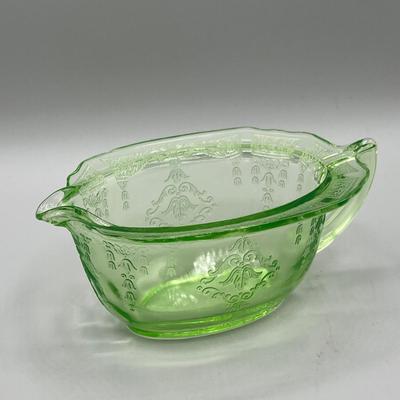LOT 45: Uranium Glass Vintage Glassware