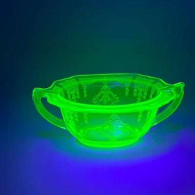 LOT 45: Uranium Glass Vintage Glassware