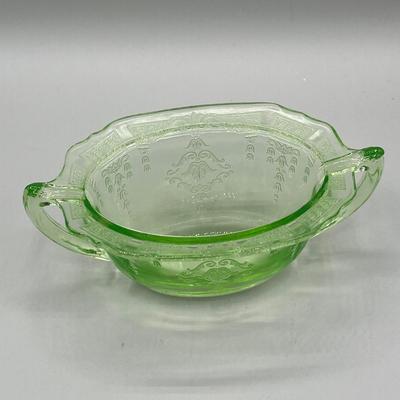 LOT 45: Uranium Glass Vintage Glassware
