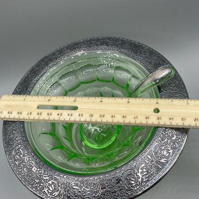 LOT 47: Vintage Uranium Glass Collection