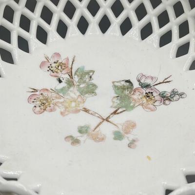 LOT 48: Two Large Milk Glass Dishes