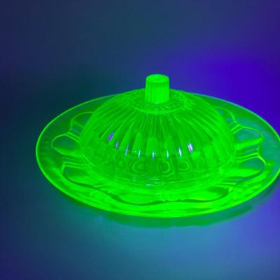 LOT 49: Vintage Uranium Glass Pieces