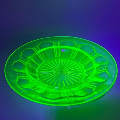 LOT 49: Vintage Uranium Glass Pieces