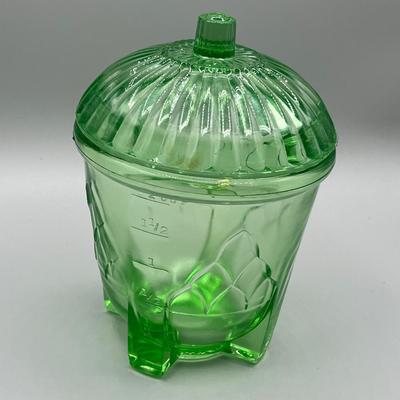 LOT 49: Vintage Uranium Glass Pieces