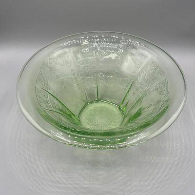 LOT 51: Large Vintage Uranium Glass Bowl and Plates