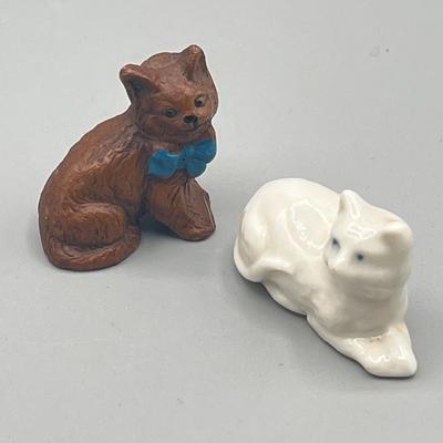 LOT 54: Dog and Cat Collectibles - Pins, Figurines, Antique Mug