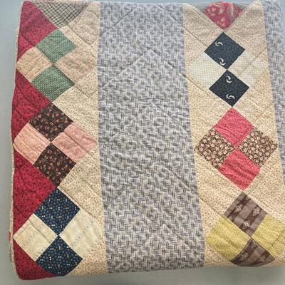 LOT 60: Antique Handmade Quilt