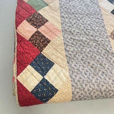 LOT 60: Antique Handmade Quilt