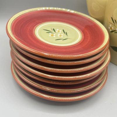 LOT 61: Magnolia Pattern Vintage Stangl Pottery Coffee Pot and More