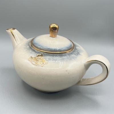 LOT 62: Vintage Tea Set - West Germany