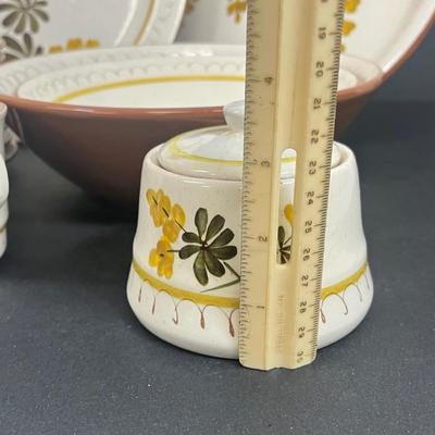 LOT 53: Vintage Stangl Pottery Dishes - Golden Blossom Pattern