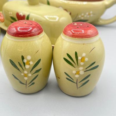 LOT 64: Vintage Stangl Pottery Dishes - Magnolia Pattern