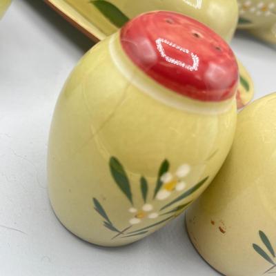 LOT 64: Vintage Stangl Pottery Dishes - Magnolia Pattern