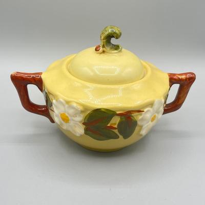 LOT 65: White Magnolia Pattern Vintage Stangl Pottery Dishes