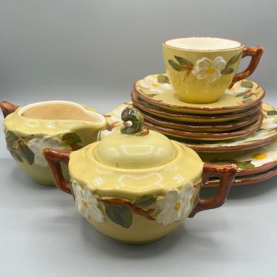 LOT 65: White Magnolia Pattern Vintage Stangl Pottery Dishes