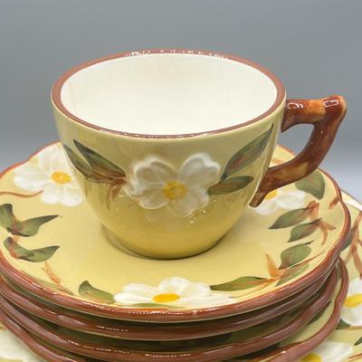 LOT 65: White Magnolia Pattern Vintage Stangl Pottery Dishes