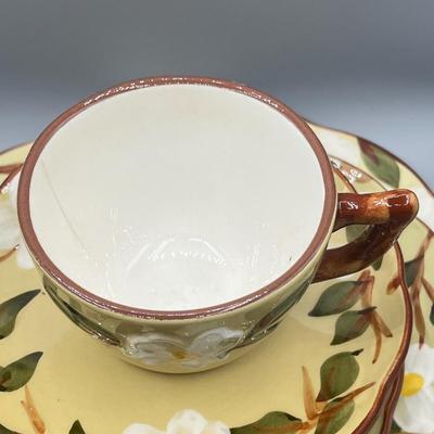 LOT 65: White Magnolia Pattern Vintage Stangl Pottery Dishes