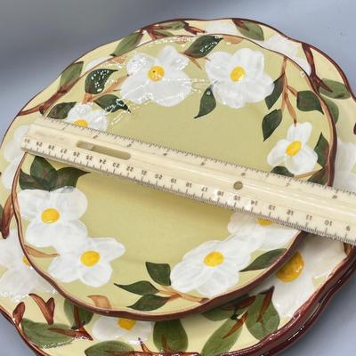 LOT 65: White Magnolia Pattern Vintage Stangl Pottery Dishes