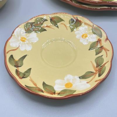 LOT 65: White Magnolia Pattern Vintage Stangl Pottery Dishes