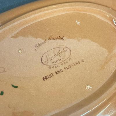 LOT 66: Vintage Stangl Pottery Dishes - Fruit and Flowers Pattern